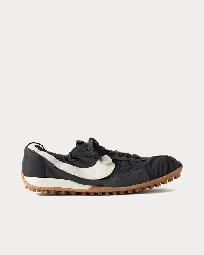 Jacquemus x Nike Moon (Unisex)