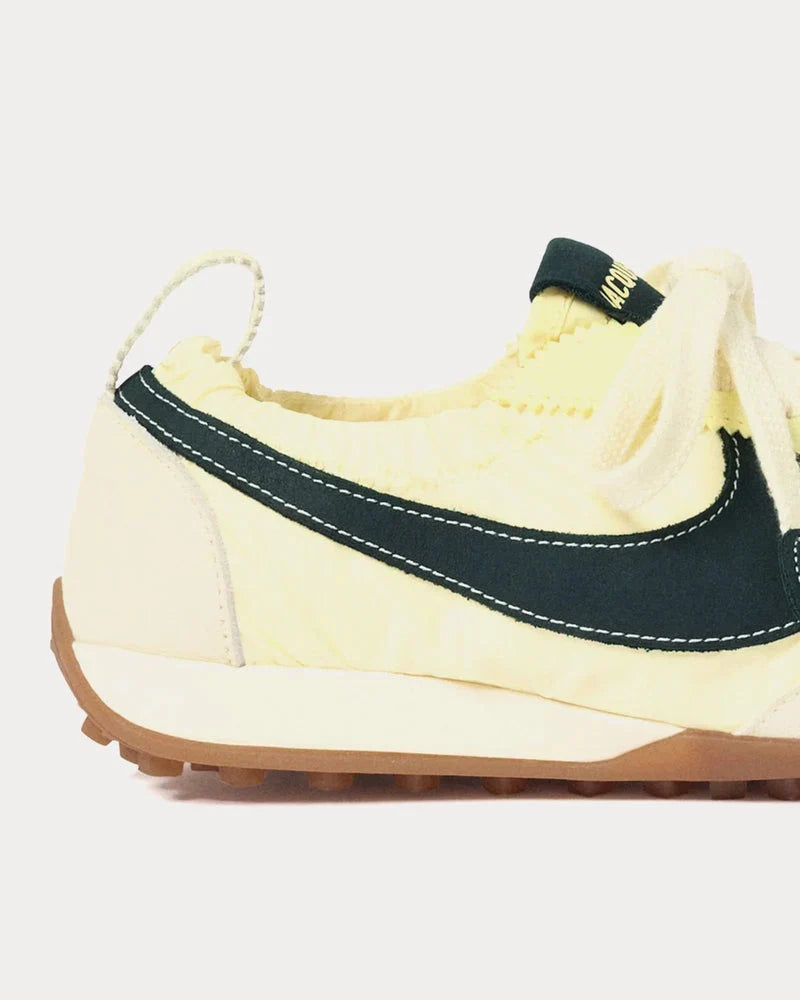 Jacquemus x Nike Moon (Unisex)